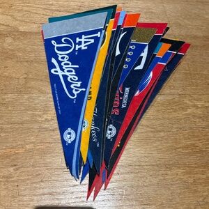 Preloved set of 30 MLB mini pennants